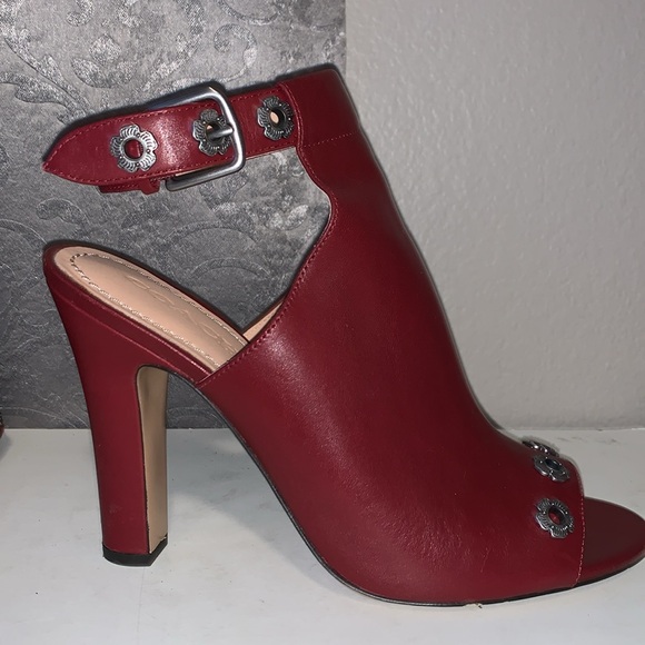 Coach Eddison Merlot open toe sandal/mule. SZ 10. Leather, Buckles behind ankle - Picture 5 of 8